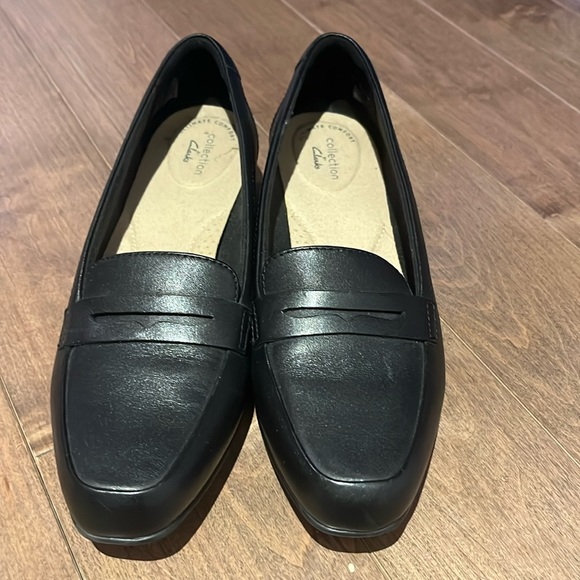 Clark’s classic loafers - Picture 2 of 5